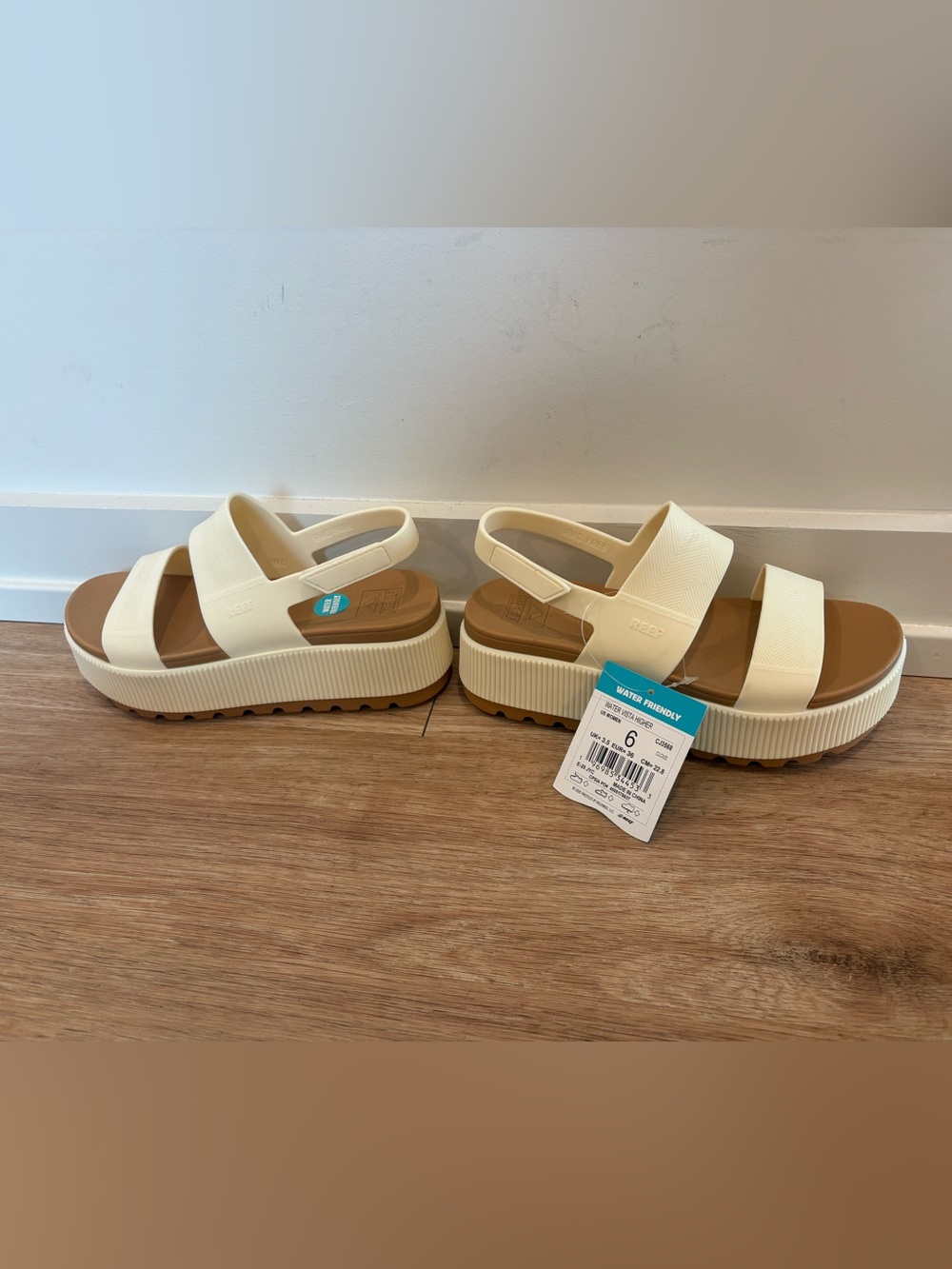 NWT REEF Water Vista Higher Women's Sandals - Cloud Cream Ivory Water Platform 6 - Picture 7 of 11